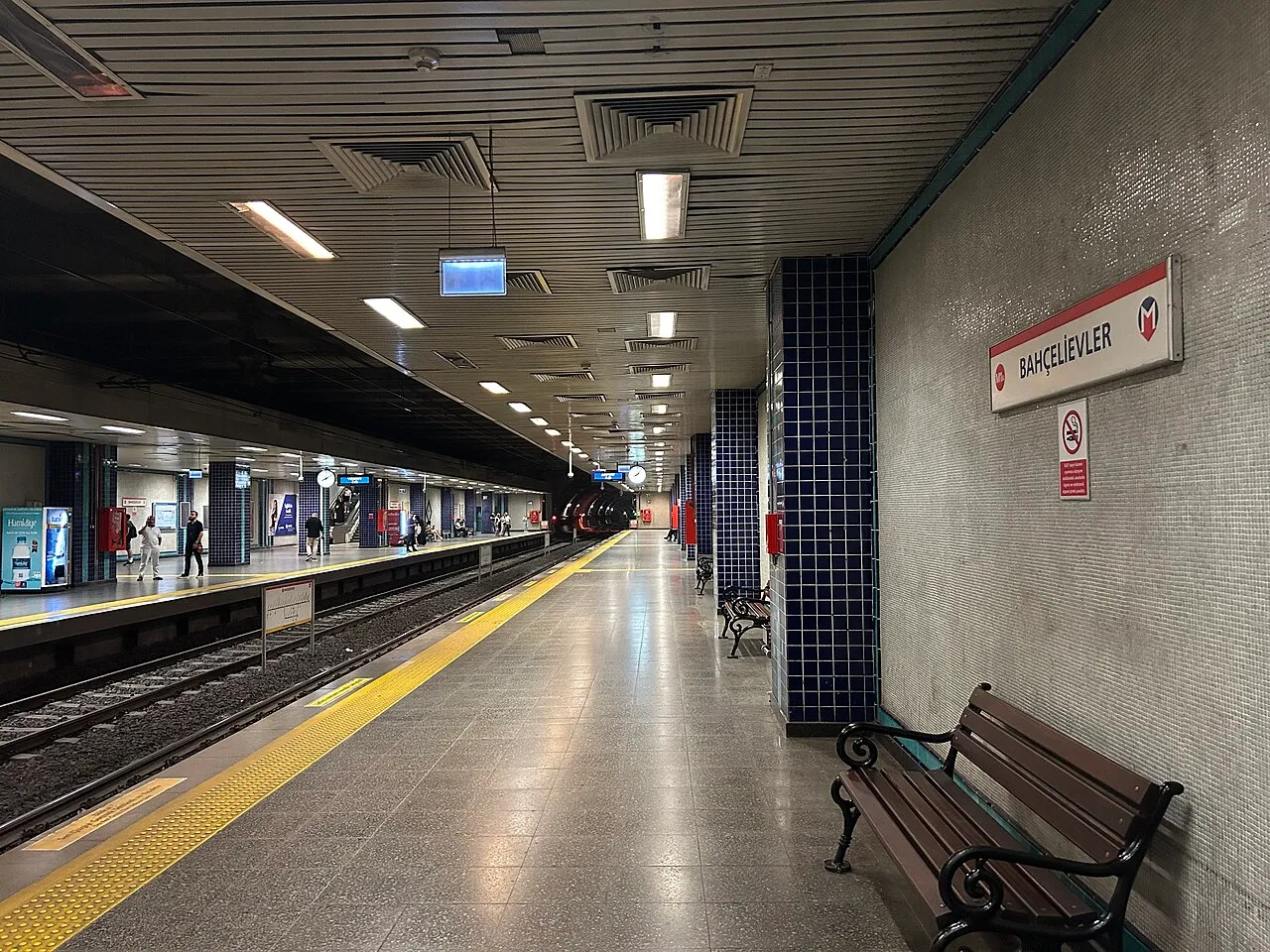 Metrostation Bahçelievler in het Istanbulse district waar de ontruiming plaatsvond